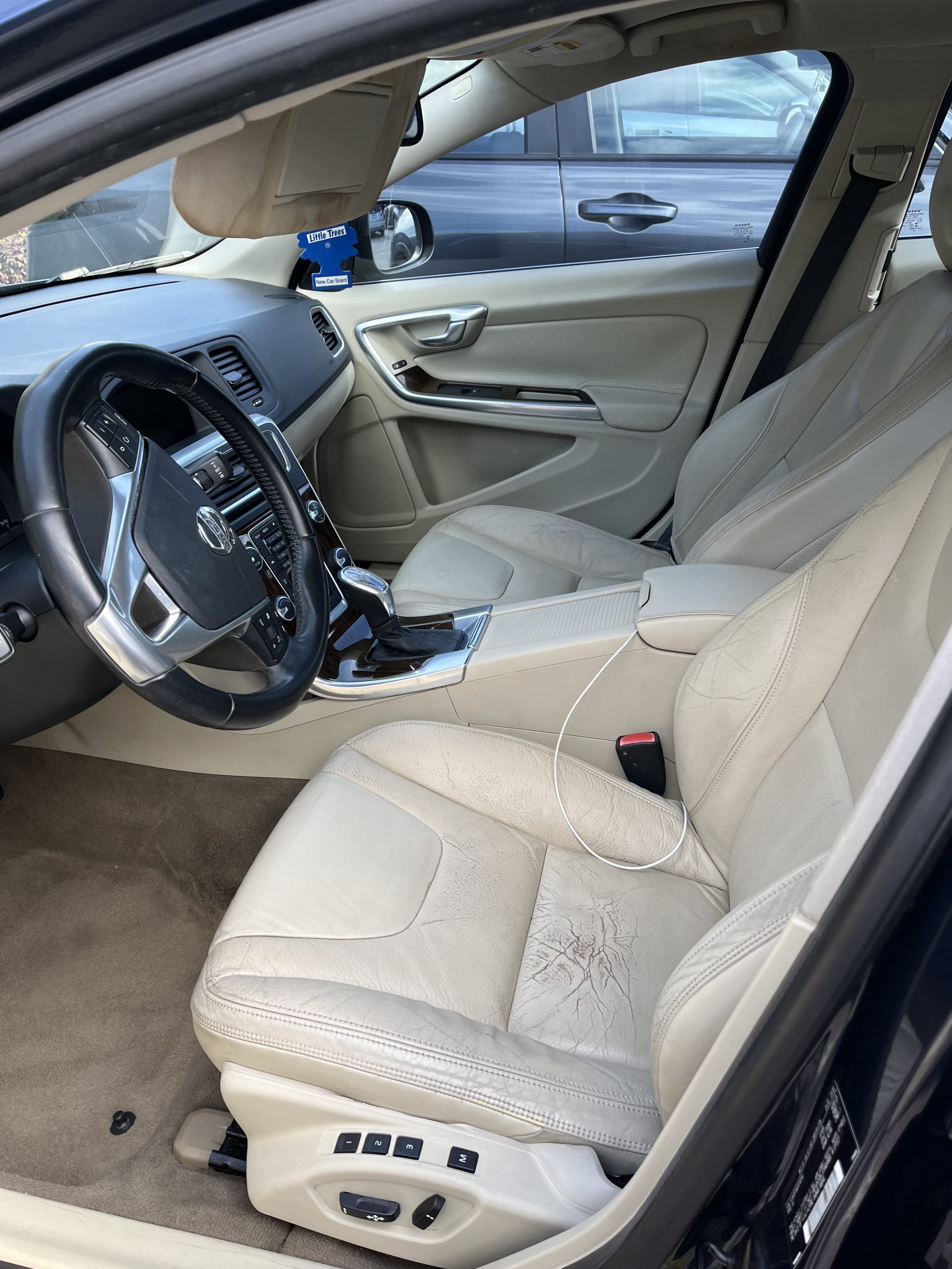 
								2013 Volvo S60 full									